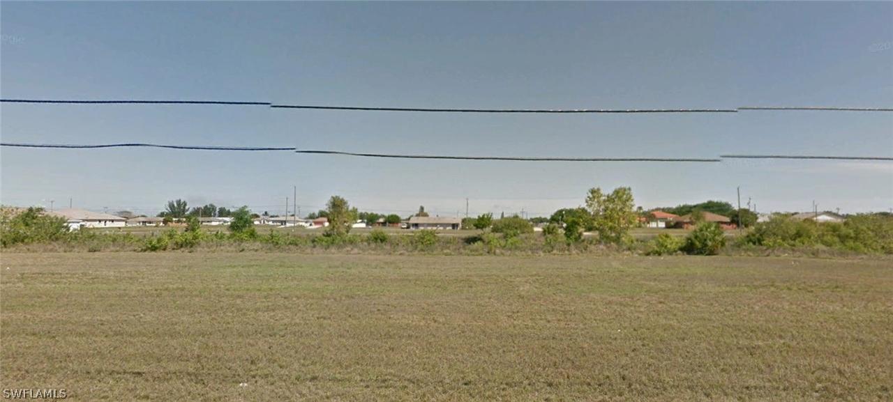 1009 NE 15th Ter., Cape Coral, FL 33909