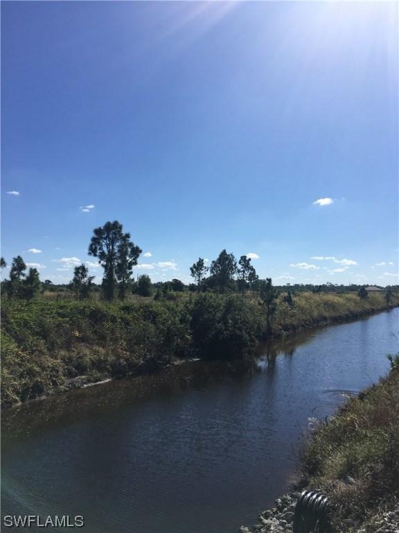 40 St., Naples, FL 34120