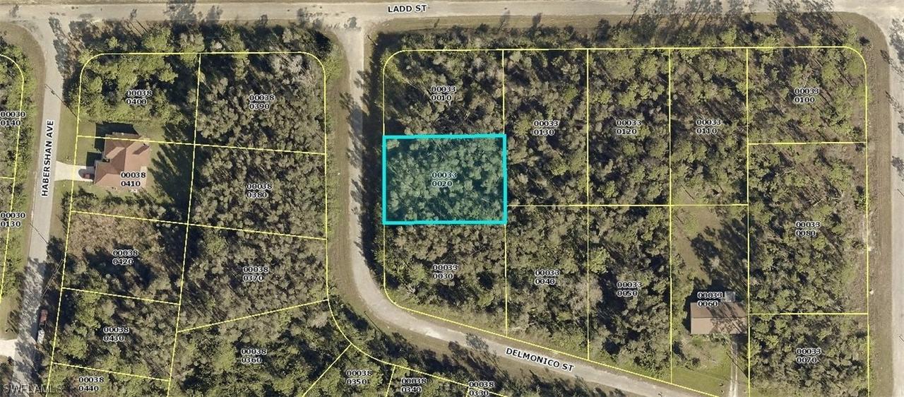 613 Delmonico St., Lehigh Acres, FL 33974