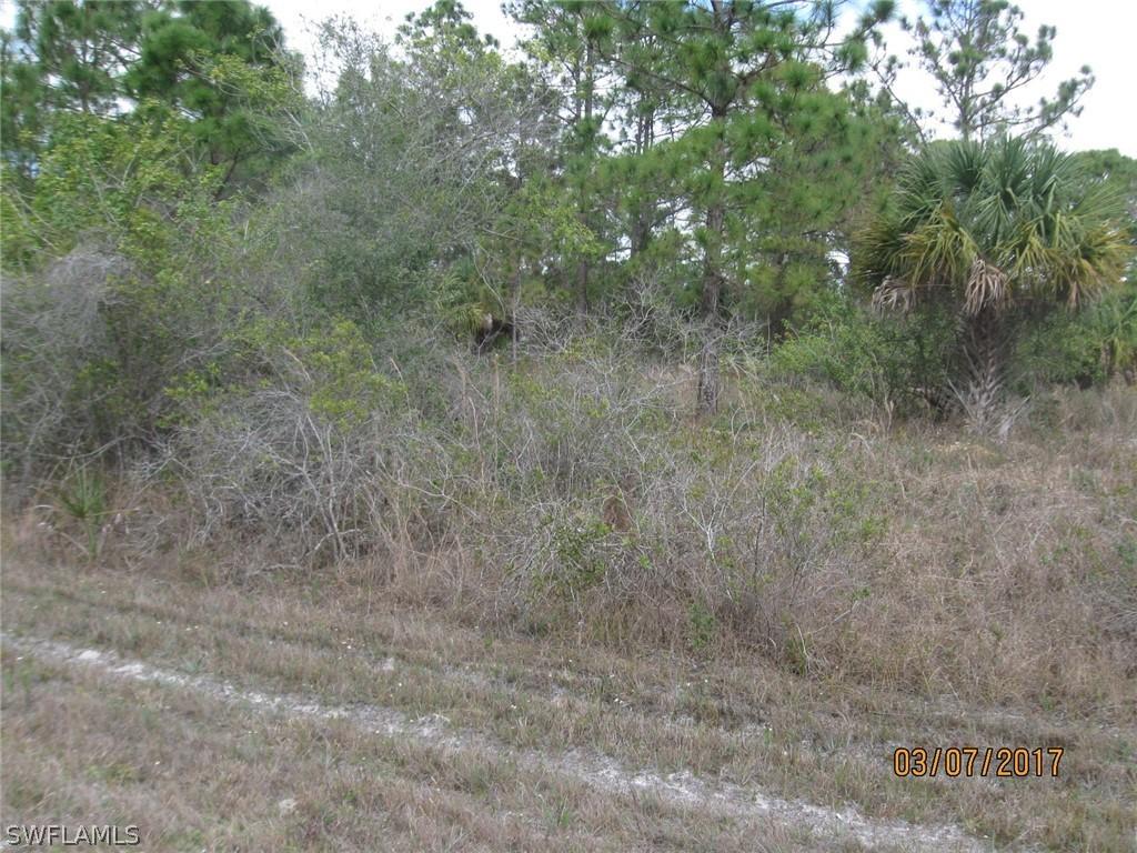 937 Danube St., Lehigh Acres, FL 33974