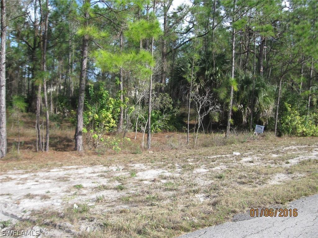 621 Nimitz Blvd., Lehigh Acres, FL 33974