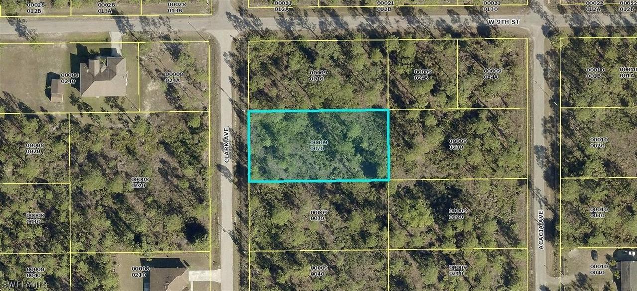 820 Clark Ave., Lehigh Acres, FL 33972