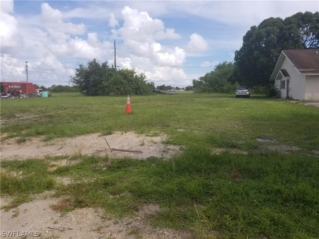 640 NE 4th Ter., Cape Coral, FL 33909