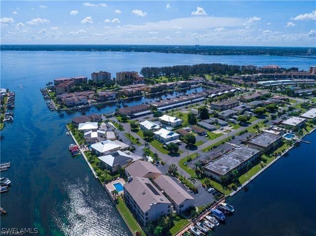 1907 SE 40th Ter. #102, Cape Coral, FL 33904