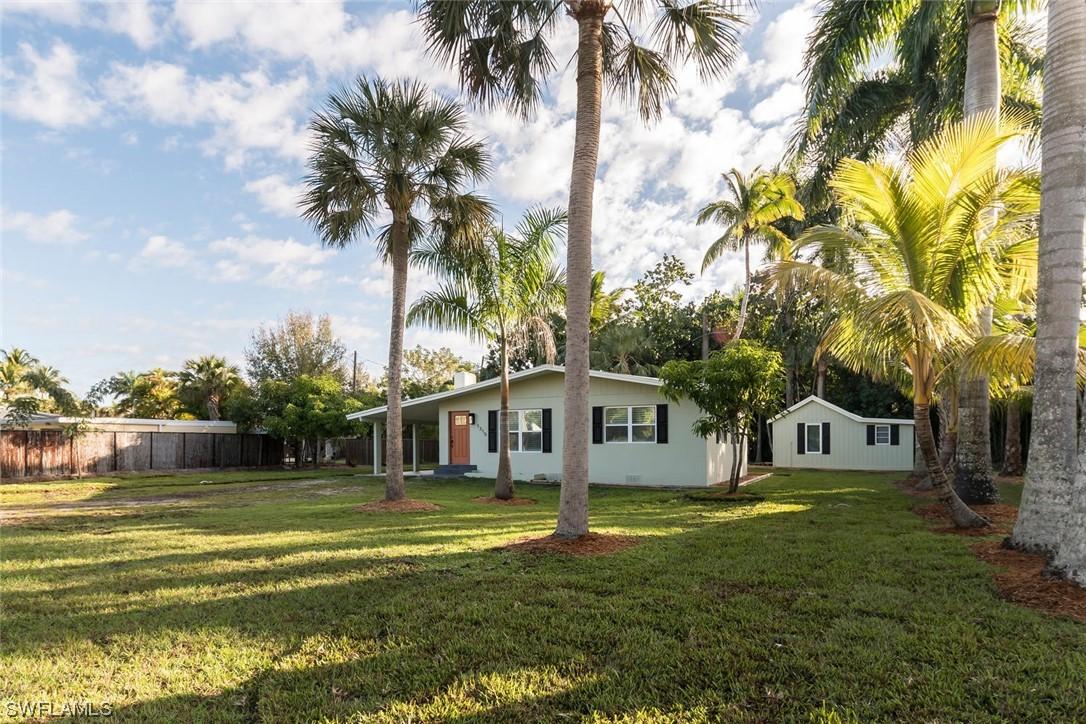 1315 Sandpiper St., Naples, FL 34102