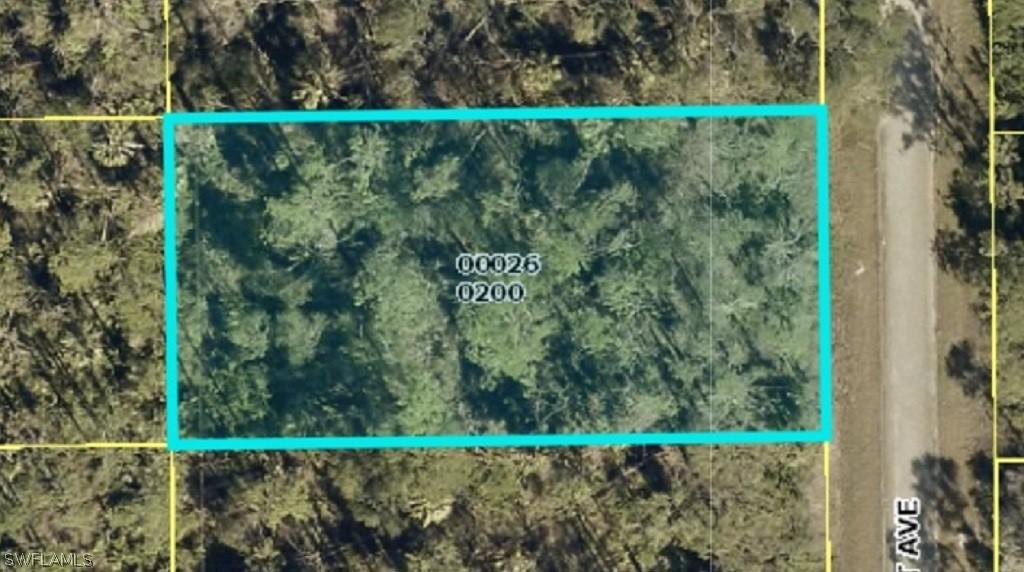 1815 Robert Ave., Lehigh Acres, FL 33972