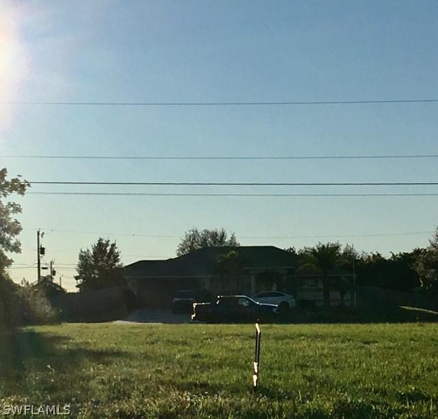 466 NE 2nd Pl., Cape Coral, FL 33909