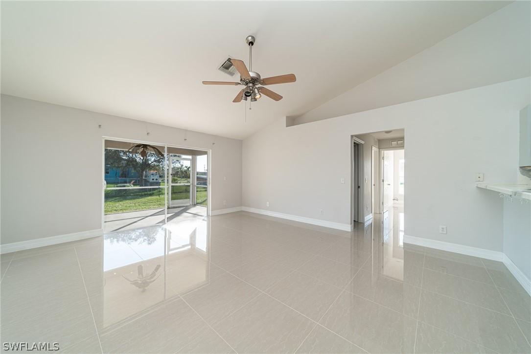 318 NE 27th Ter., Cape Coral, FL 33909