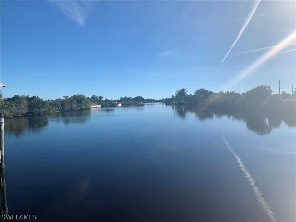 4104 Gulfstream Pkwy., Cape Coral, FL 33993