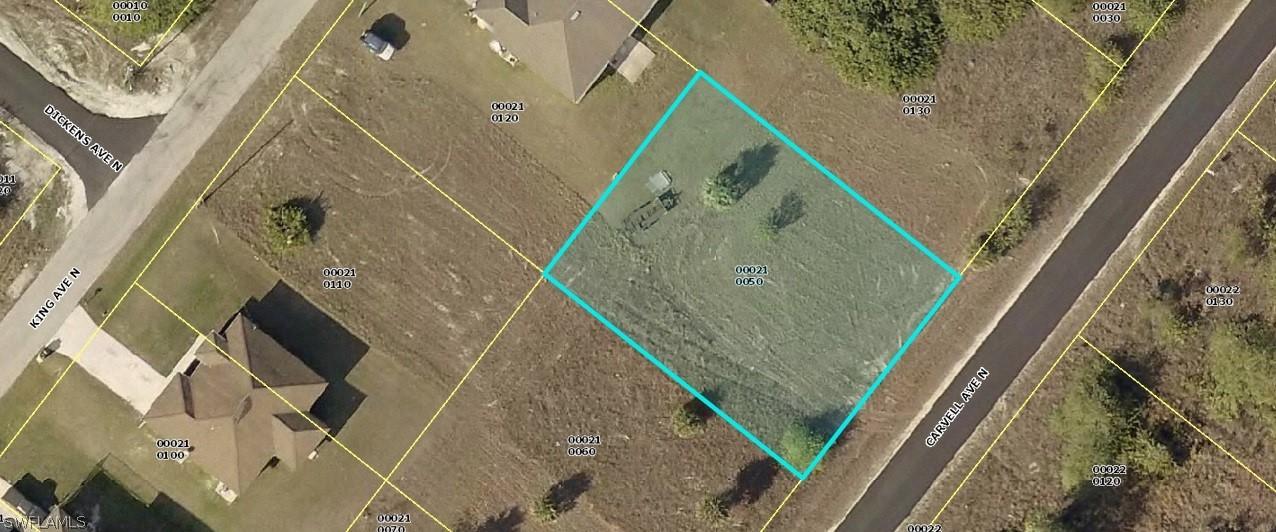 2407 Carvell Ave., Lehigh Acres, FL 33971