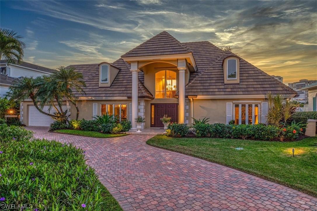 309 Neapolitan Way, Naples, FL 34103