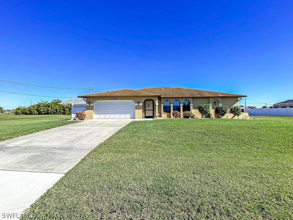 127 SW 37th Pl., Cape Coral, FL 33991