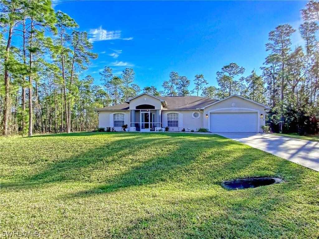 814 Louis Ave., Lehigh Acres, FL 33972