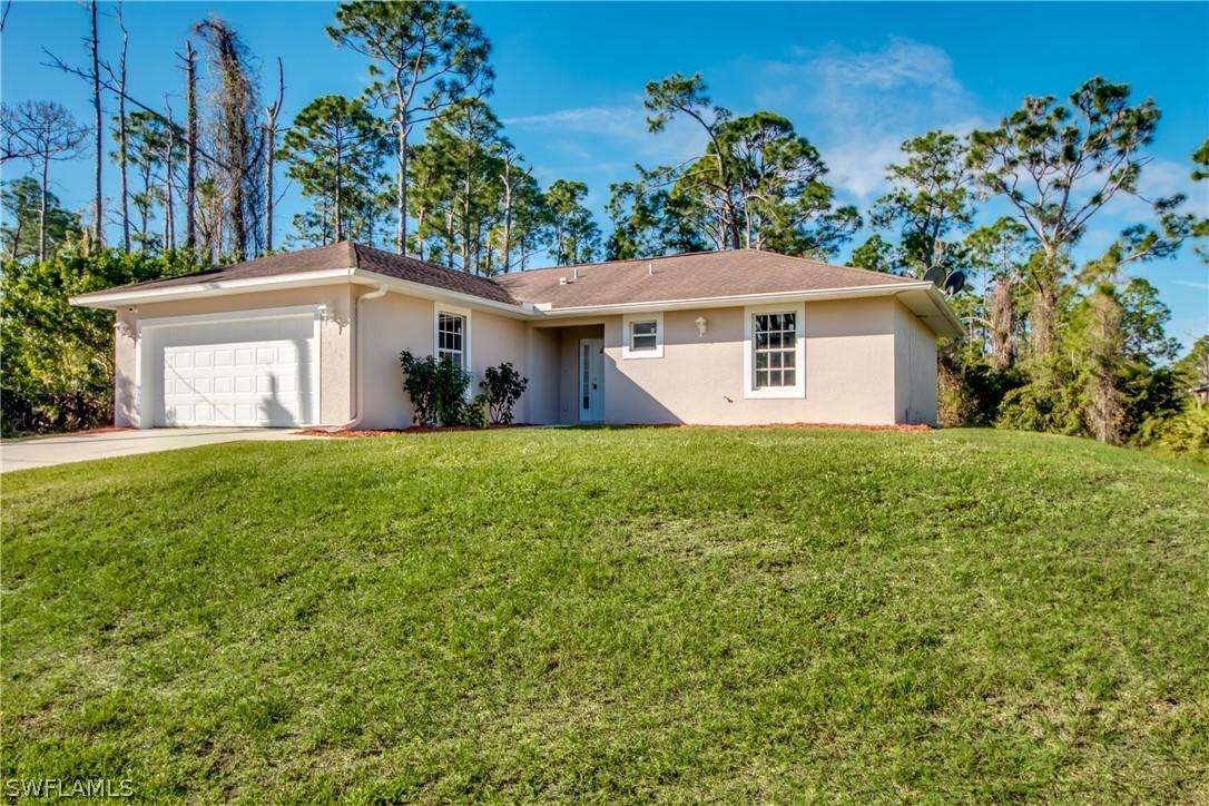 460 Latic Ave., Lehigh Acres, FL 33974
