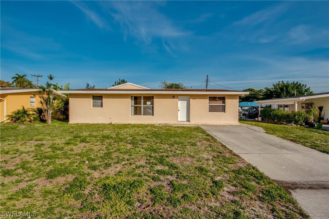 2193 Brandon St., Fort Myers, FL 33907