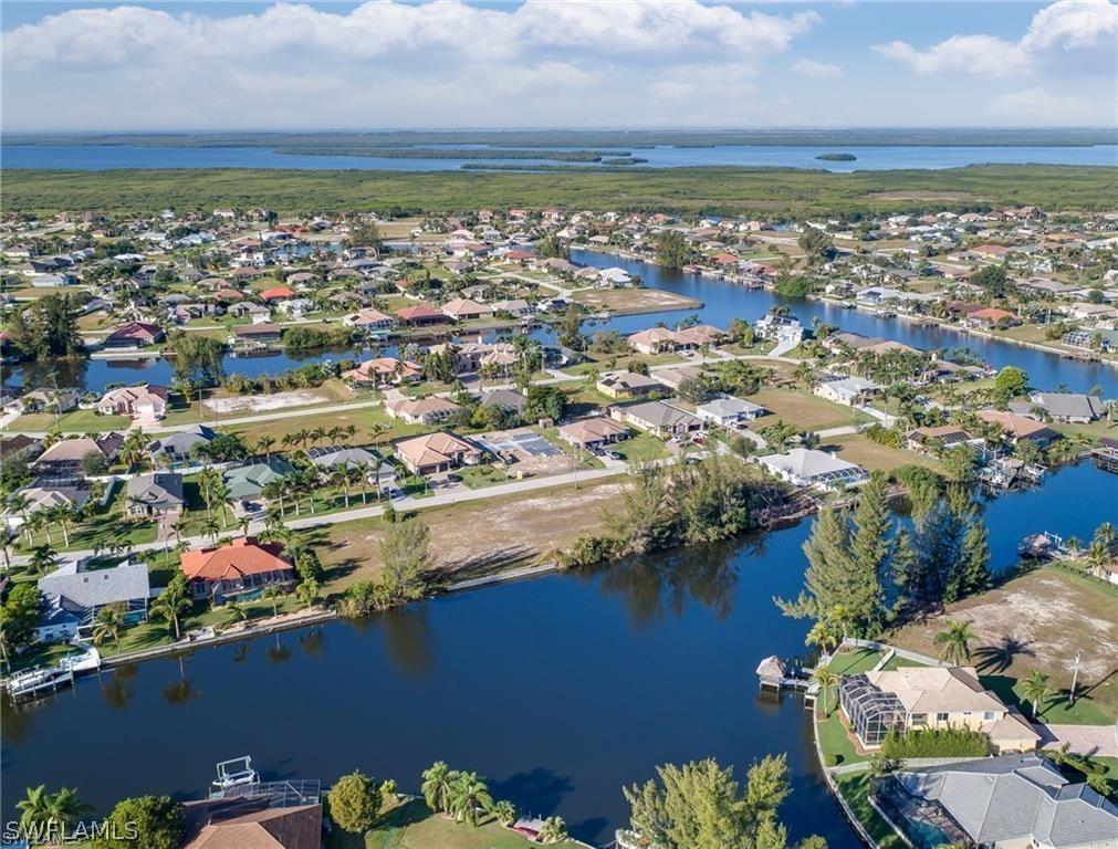 3025 SW 26th Pl., Cape Coral, FL 33914