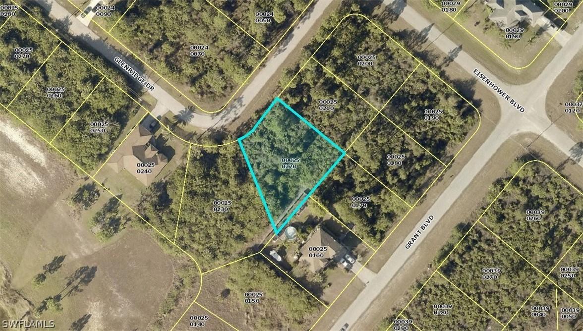 374 Glen Ridge Dr., Lehigh Acres, FL 33974