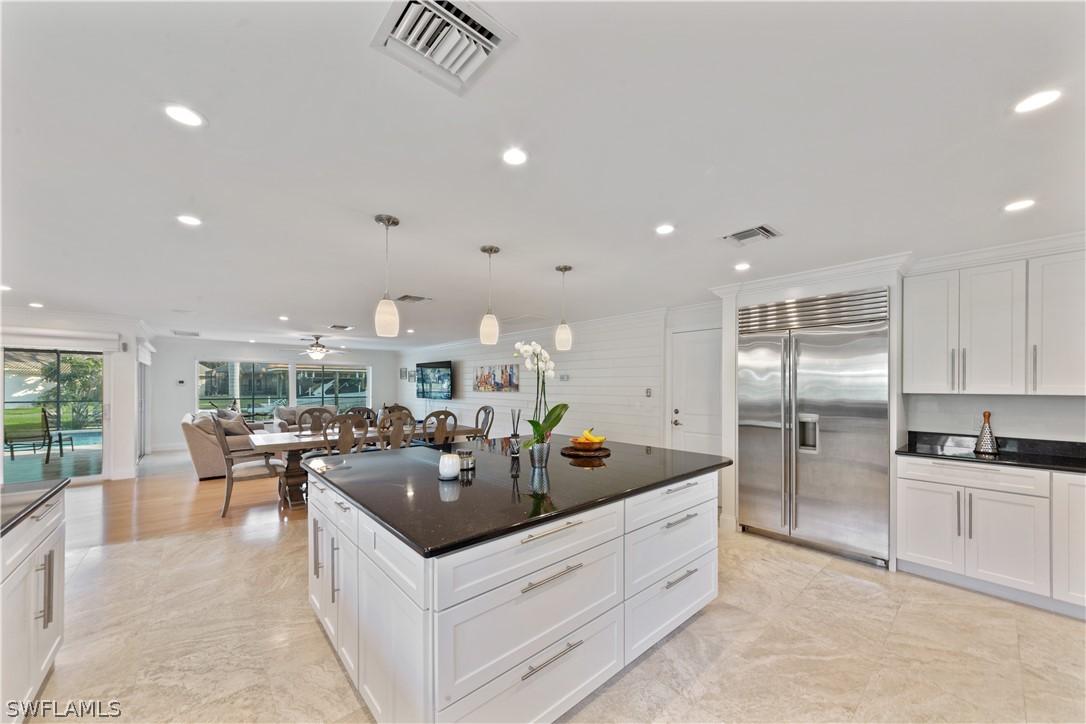 5815 Riverside Ln., Fort Myers, FL 33919