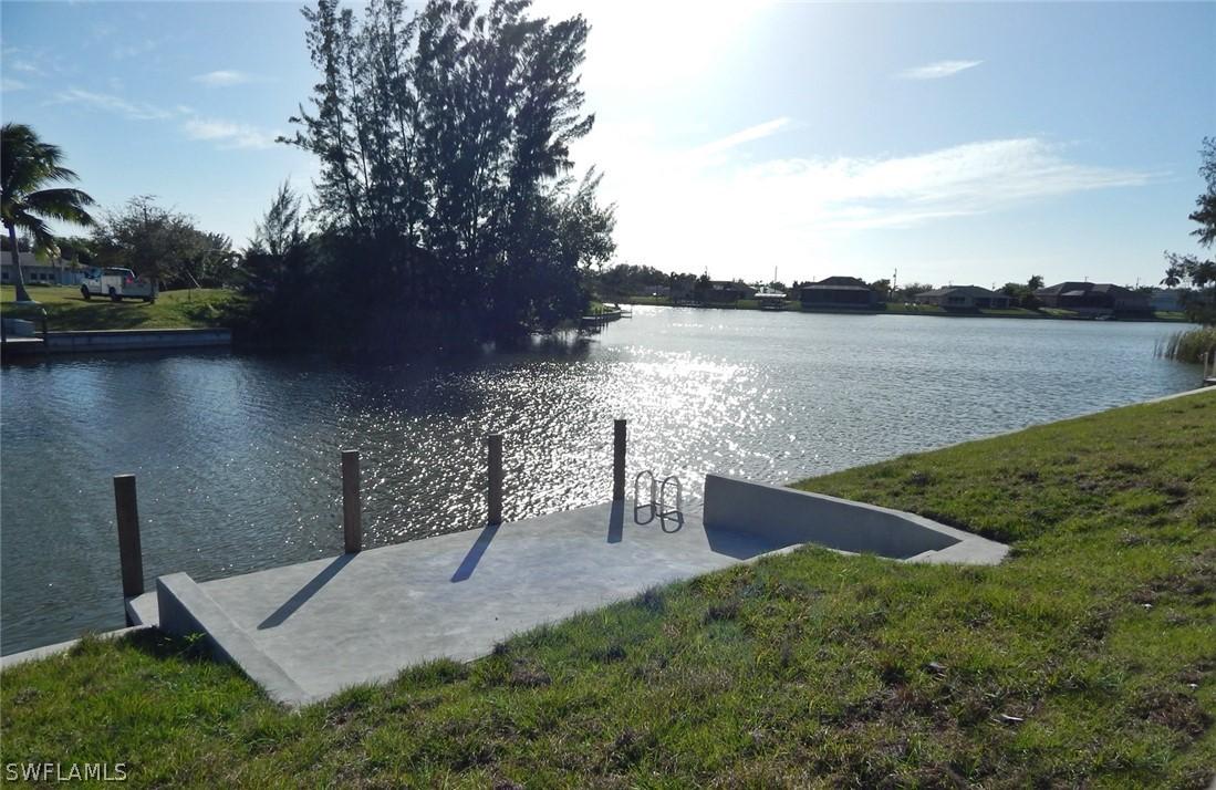 406 SW 28th St., Cape Coral, FL 33914