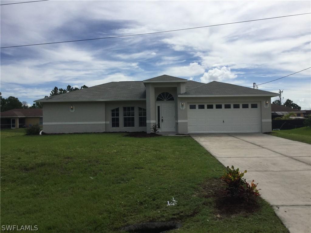 631 Dauphine Ave., Lehigh Acres, FL 33974