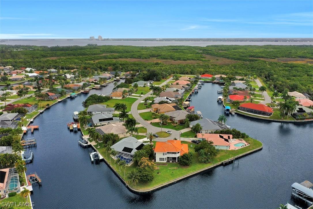 2001 SE 21st St., Cape Coral, FL 33990