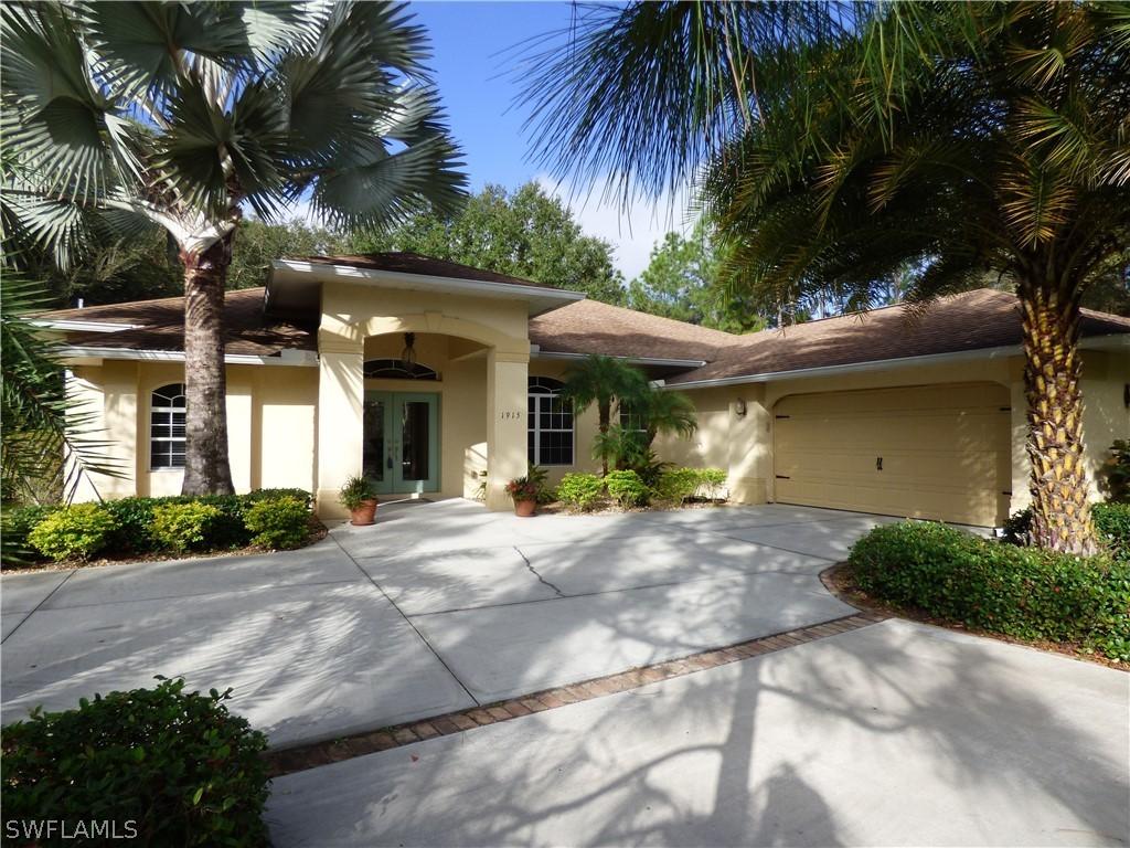 1915 Roosevelt Ave., Lehigh Acres, FL 33972