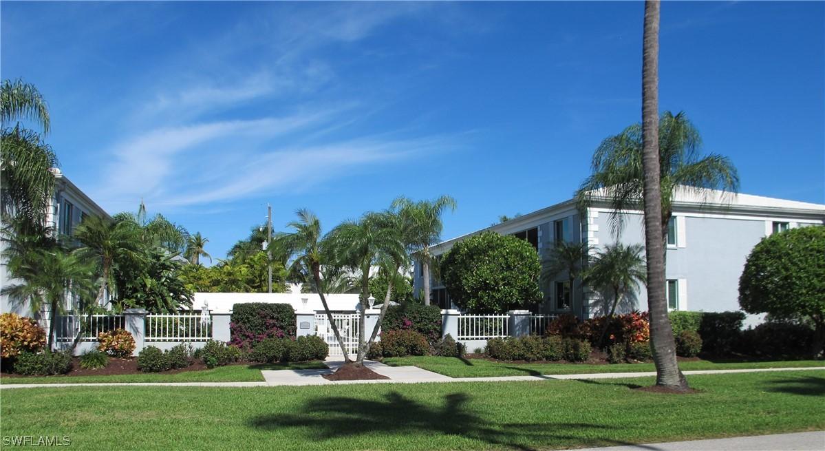 525 10th Ave. #A200, Naples, FL 34102