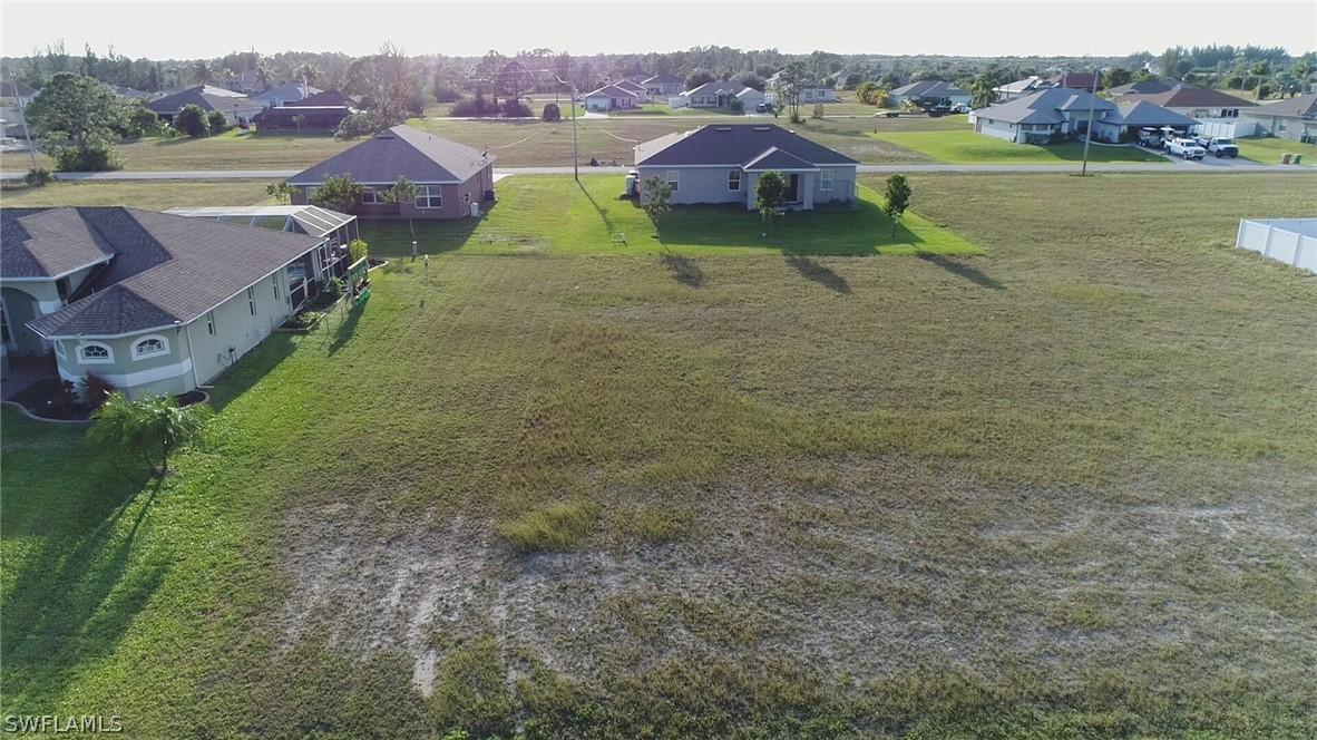 3746 NE 14th Pl., Cape Coral, FL 33909