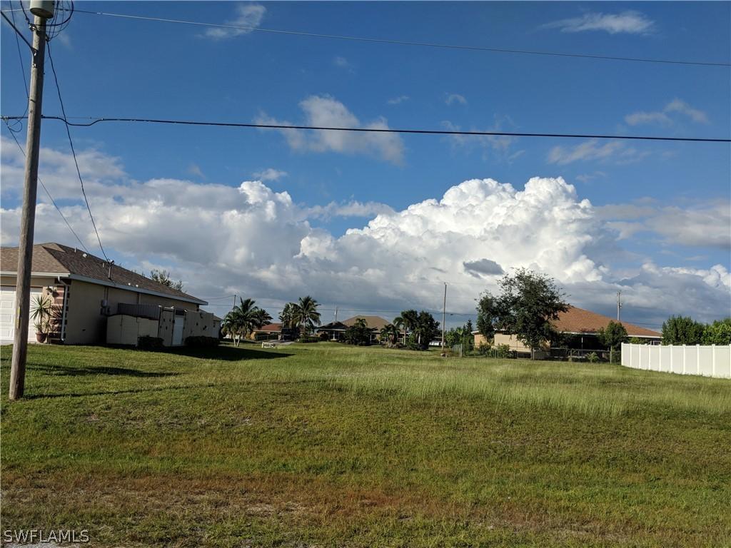 2609 NW 7th St., Cape Coral, FL 33993