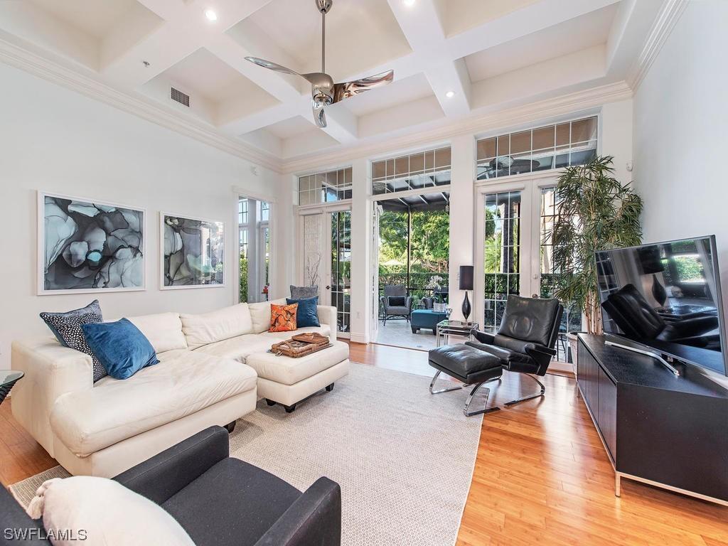 313 7th Ave., Naples, FL 34102