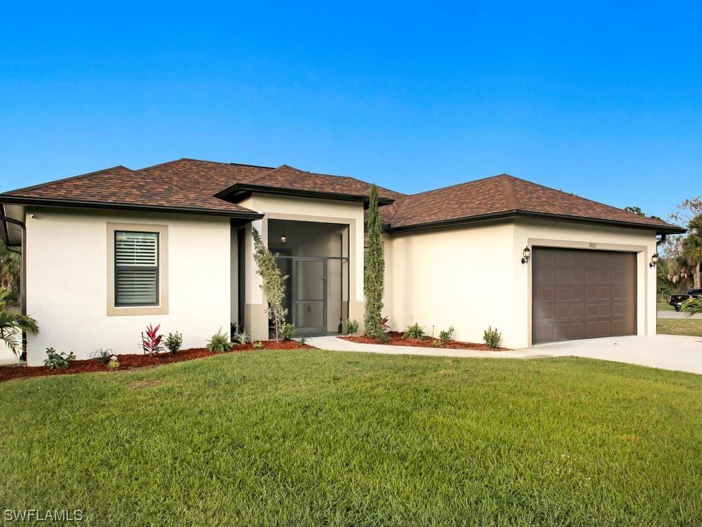 3727 20th Ave., Naples, FL 34120