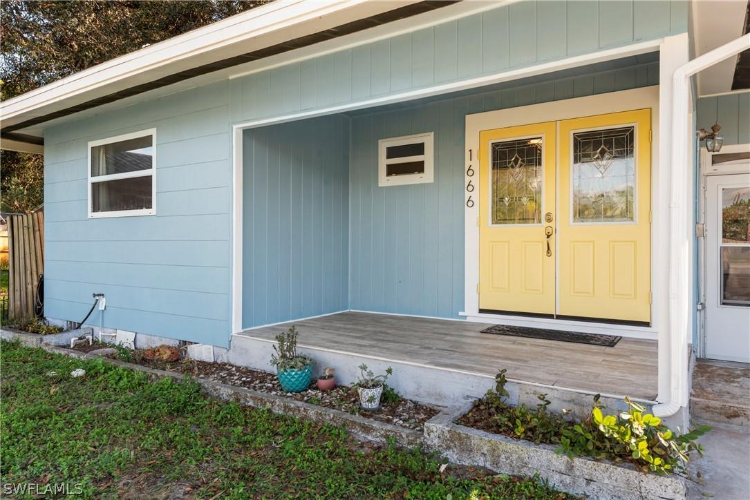 1666 Sunset Pl., Fort Myers, FL 33901