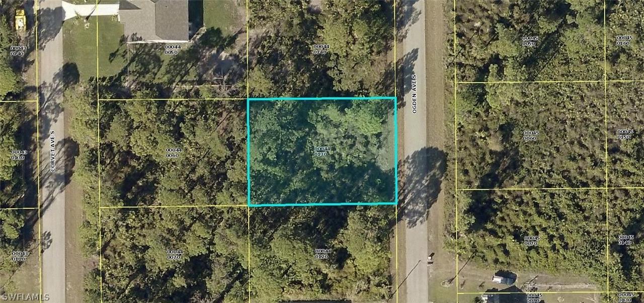 226 Ogden Ave., Lehigh Acres, FL 33974