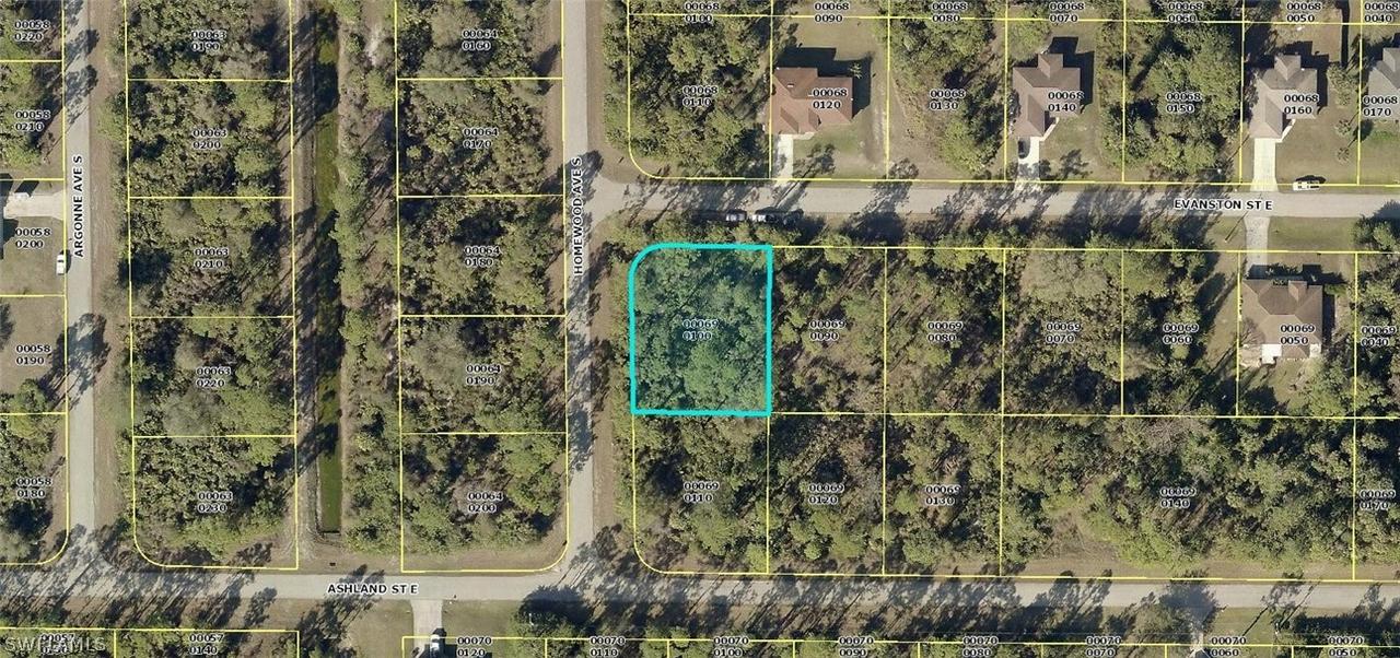 842 Evanston St., Lehigh Acres, FL 33971