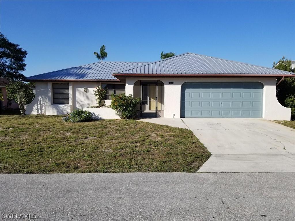 19485 Poppytree Ct., Lehigh Acres, FL 33936