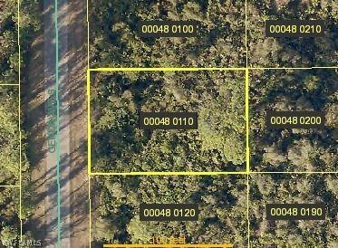 565 Genoa Ave., Lehigh Acres, FL 33974