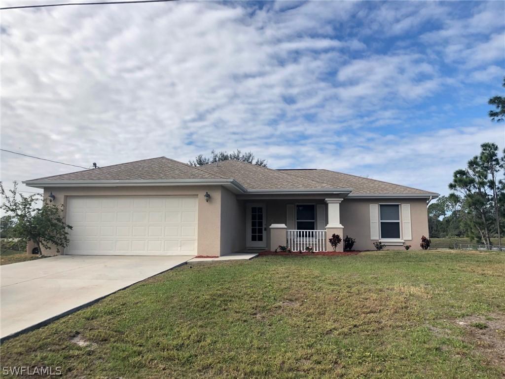436 Conlee St., Lehigh Acres, FL 33974