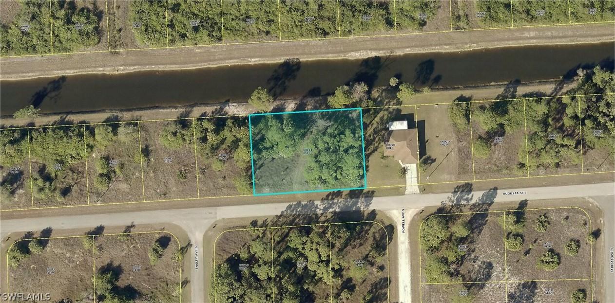 1229 Augusta St., Lehigh Acres, FL 33974