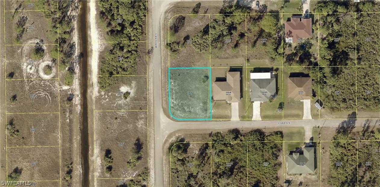 1241 Eclair St., Lehigh Acres, FL 33974
