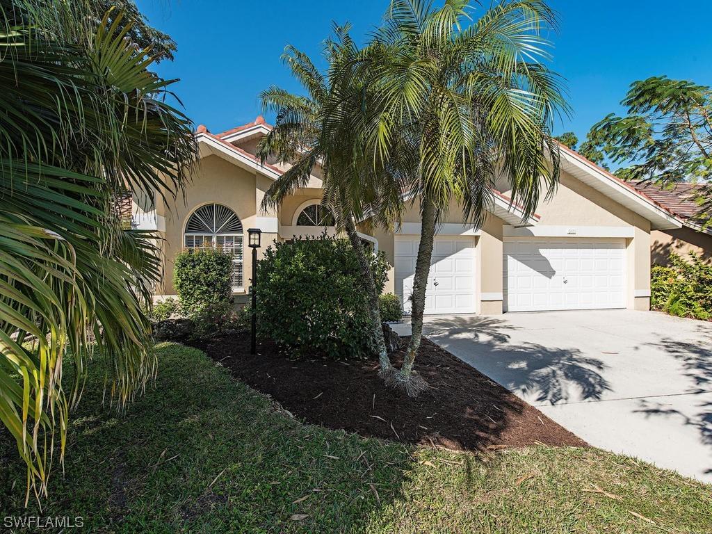 365 Henley Dr., Naples, FL 34104