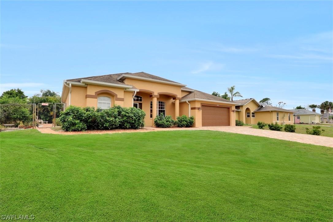 8404 Bahamas Rd., Fort Myers, FL 33967