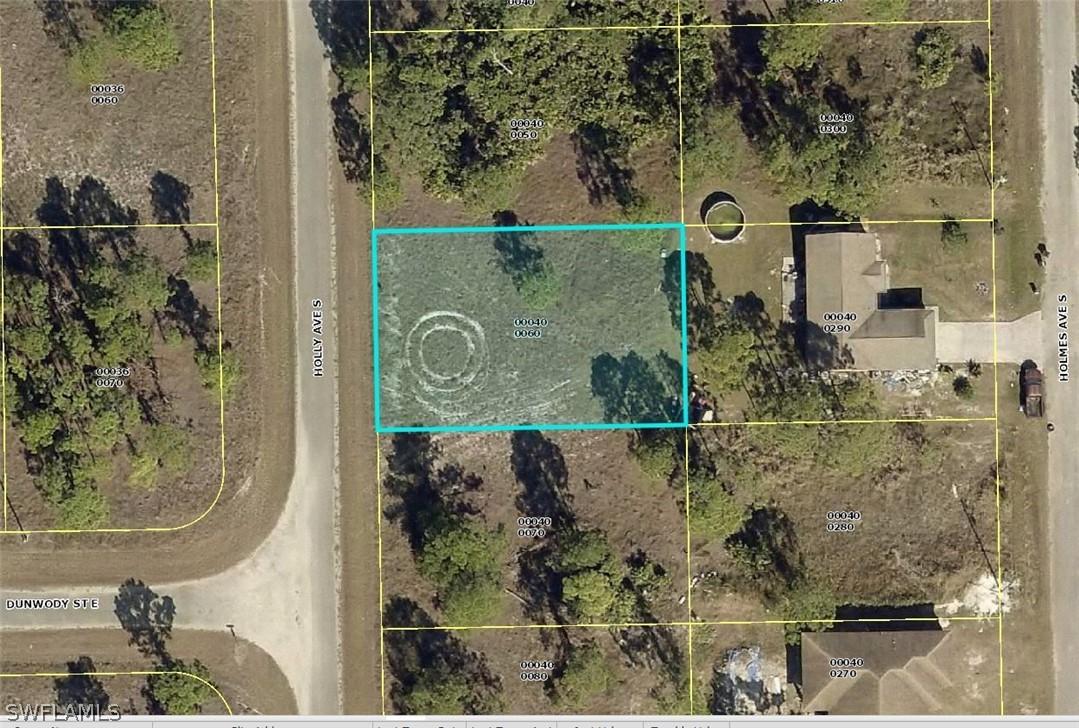 1137 Holly Ave., Lehigh Acres, FL 33974