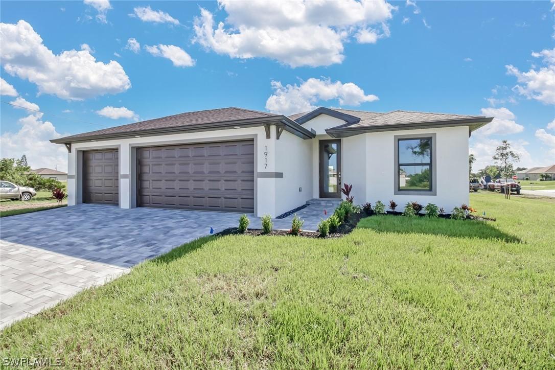 1917 NW 10th Pl., Cape Coral, FL 33993