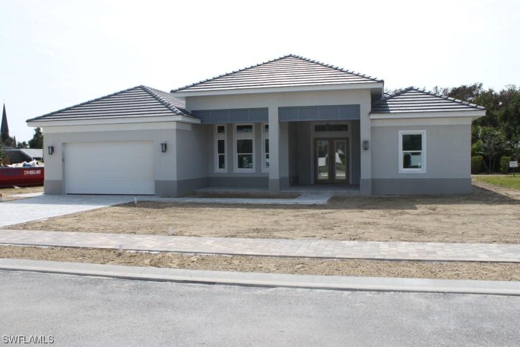 8 Willoughby Dr., Naples, FL 34110