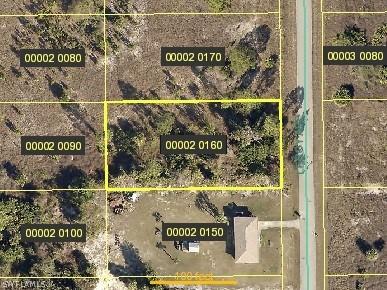 1607 Leroy Ave., Lehigh Acres, FL 33972