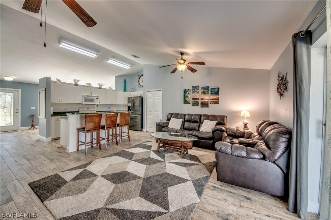 319 NW 10th St., Cape Coral, FL 33993