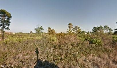 407 Fernwood Ave., Lehigh Acres, FL 33974