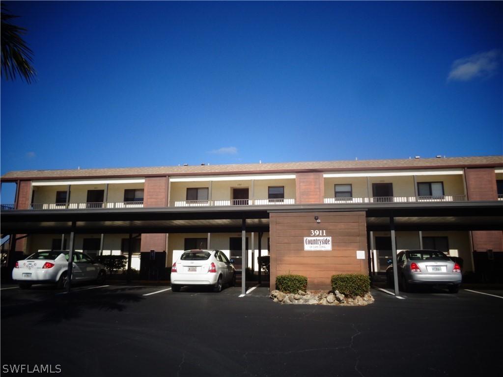 3911 Country Club Blvd. #202, Cape Coral, FL 33904