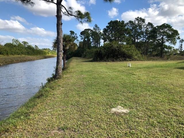 1237 Augusta St., Lehigh Acres, FL 33974