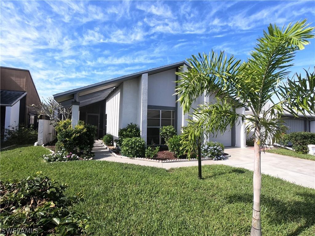 9753 Maplecrest Cir., Lehigh Acres, FL 33936